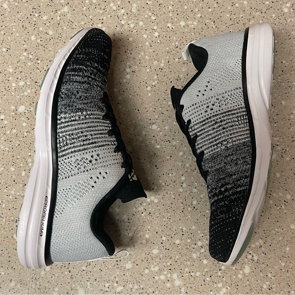 New In Box Women’s APL Athletic Propulsion Labs TechLoom Pro Size 7.5 Black/HtrG